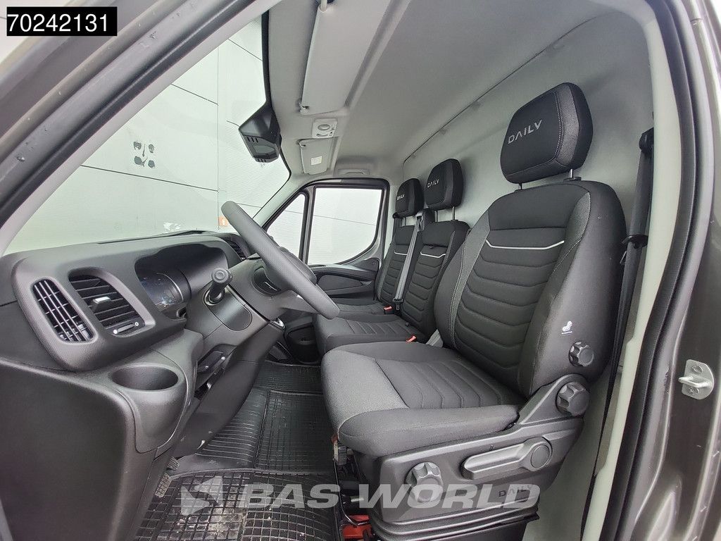 Iveco Daily 35S21 3.0L Automaat L2H2 210PK 2025-Model 3,5t Trekgewicht ACC LED Navi LM-Velgen Camera Euro6 L2 12m3 A/C