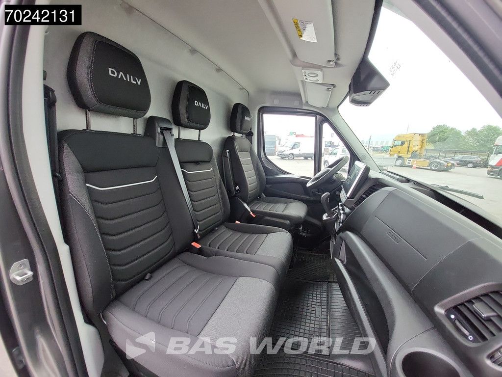 Iveco Daily 35S21 3.0L Automaat L2H2 210PK 2025-Model 3,5t Trekgewicht ACC LED Navi LM-Velgen Camera Euro6 L2 12m3 A/C