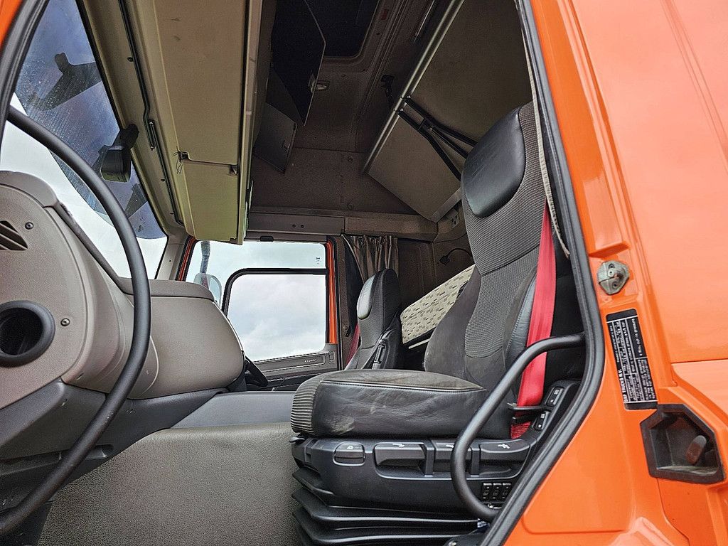 DAF CF 460 spacecab 6x2 rhd