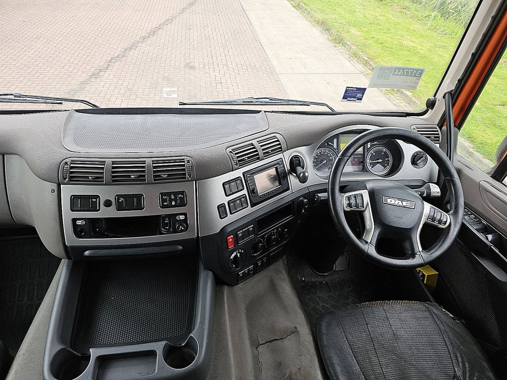 DAF CF 460 spacecab 6x2 rhd