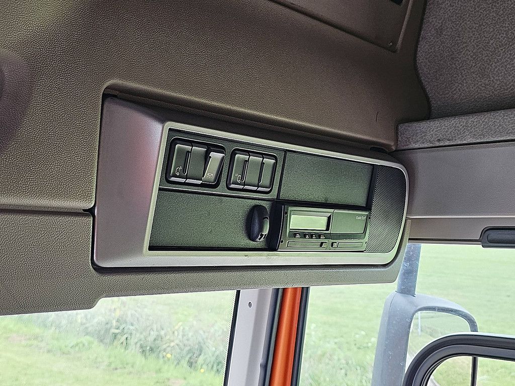 DAF CF 460 spacecab 6x2 rhd
