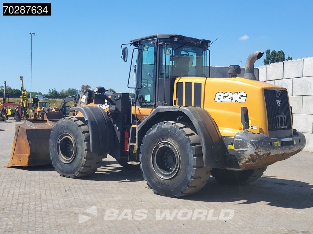 Case 821 G GERMAN MACHINE