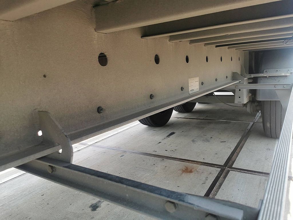 VAN HOOL A3C002