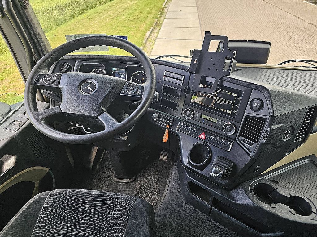 MERCEDES-BENZ ACTROS 1843 LS