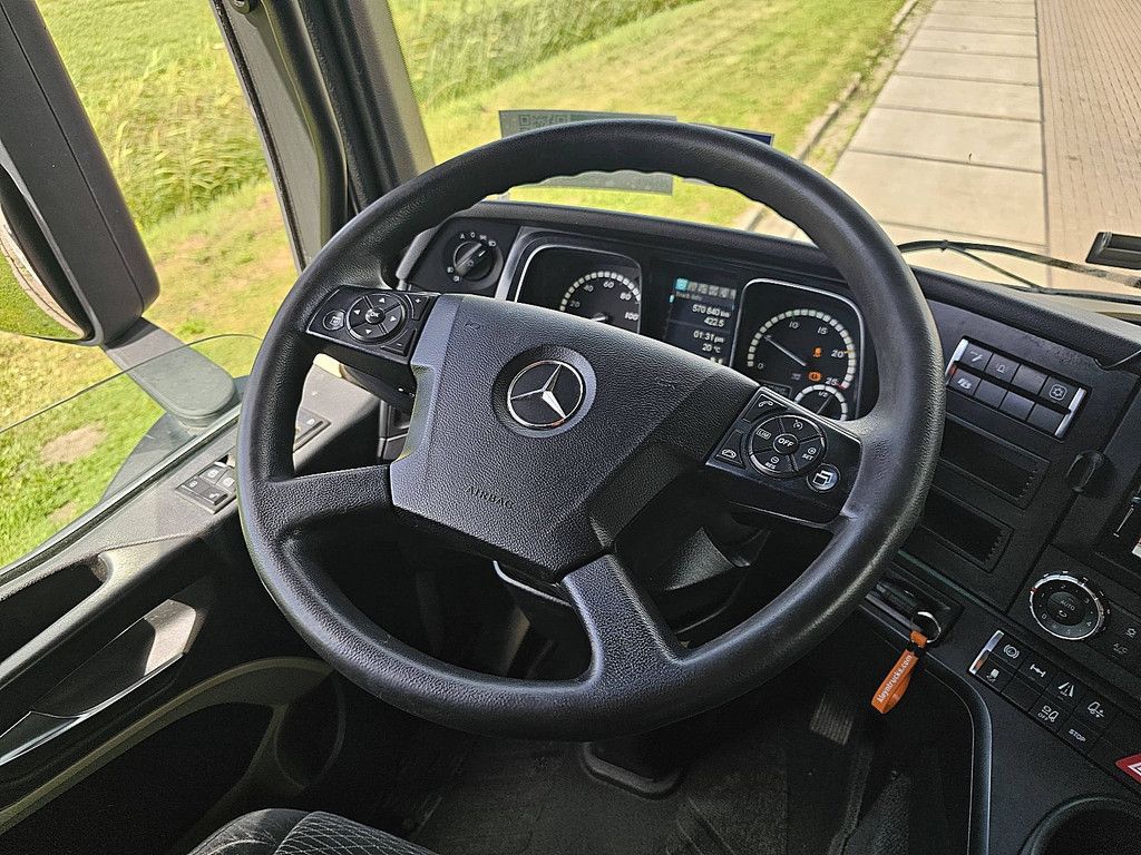MERCEDES-BENZ ACTROS 1843 LS