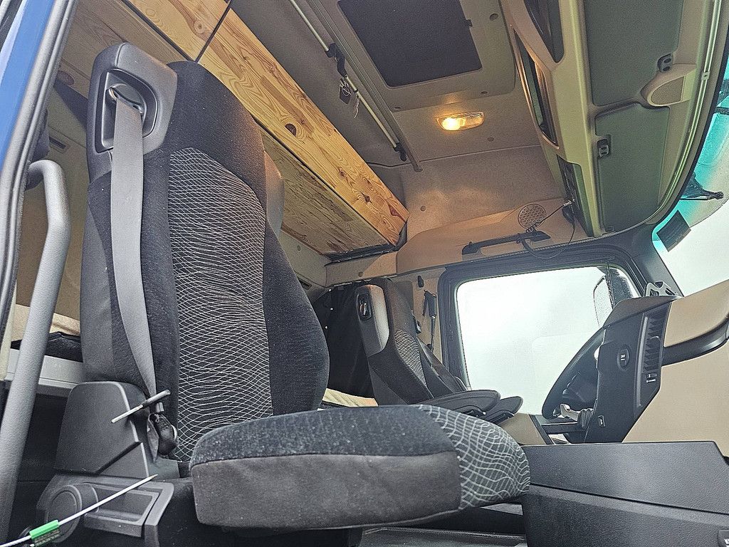 MERCEDES-BENZ ACTROS 1843 LS