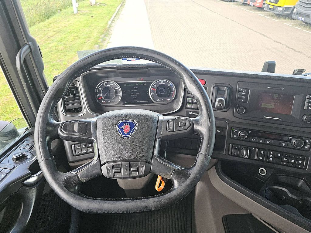 SCANIA R450 6x2*4