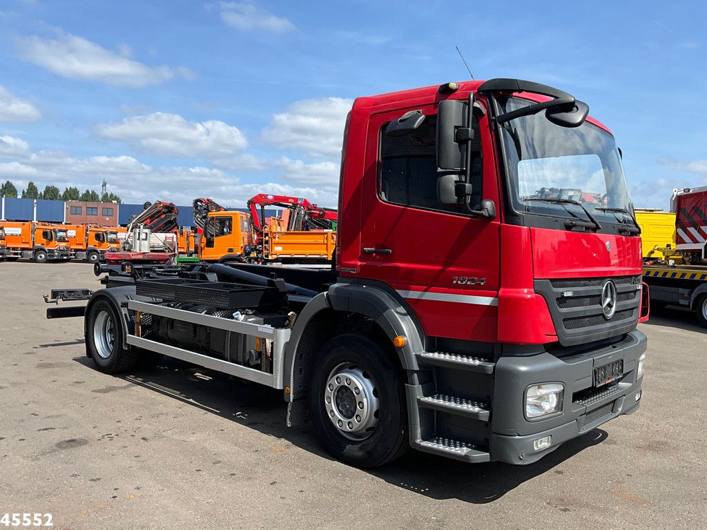 Mercedes-Benz Axor 1824 Euro 5 14 Ton haakarmsysteem