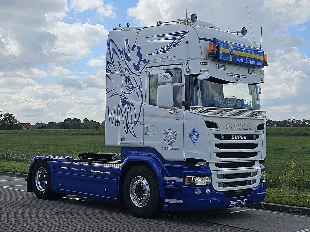 SCANIA R520 v8 show truck