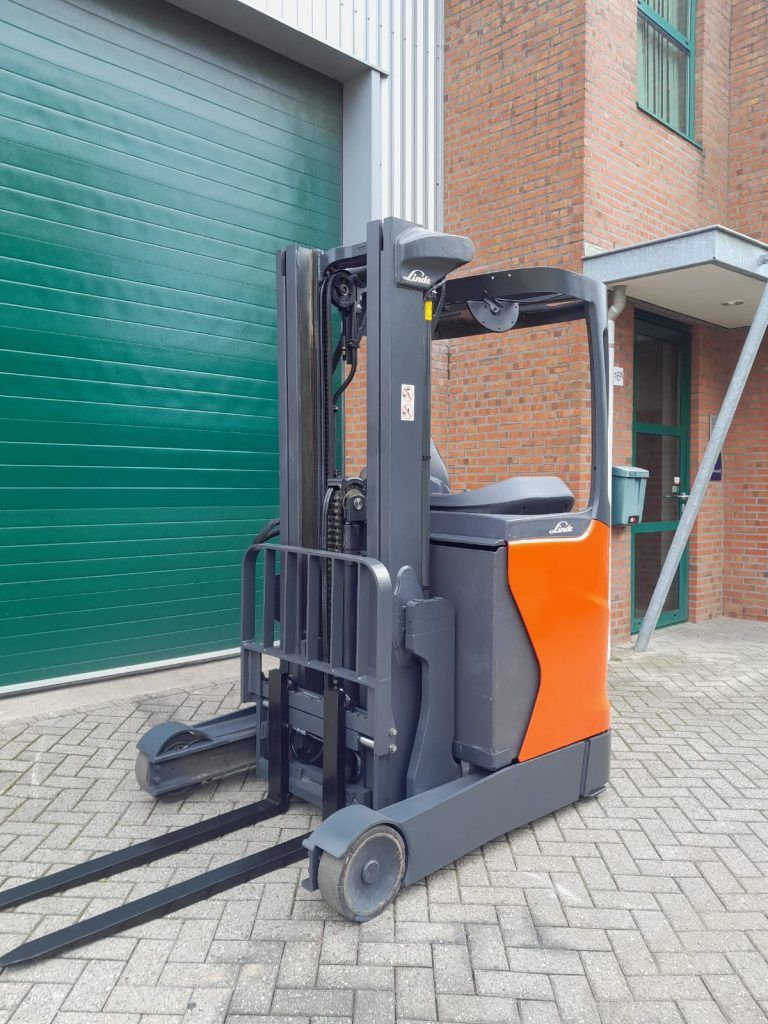 LINDE R10B-01 REACHTRUCK
