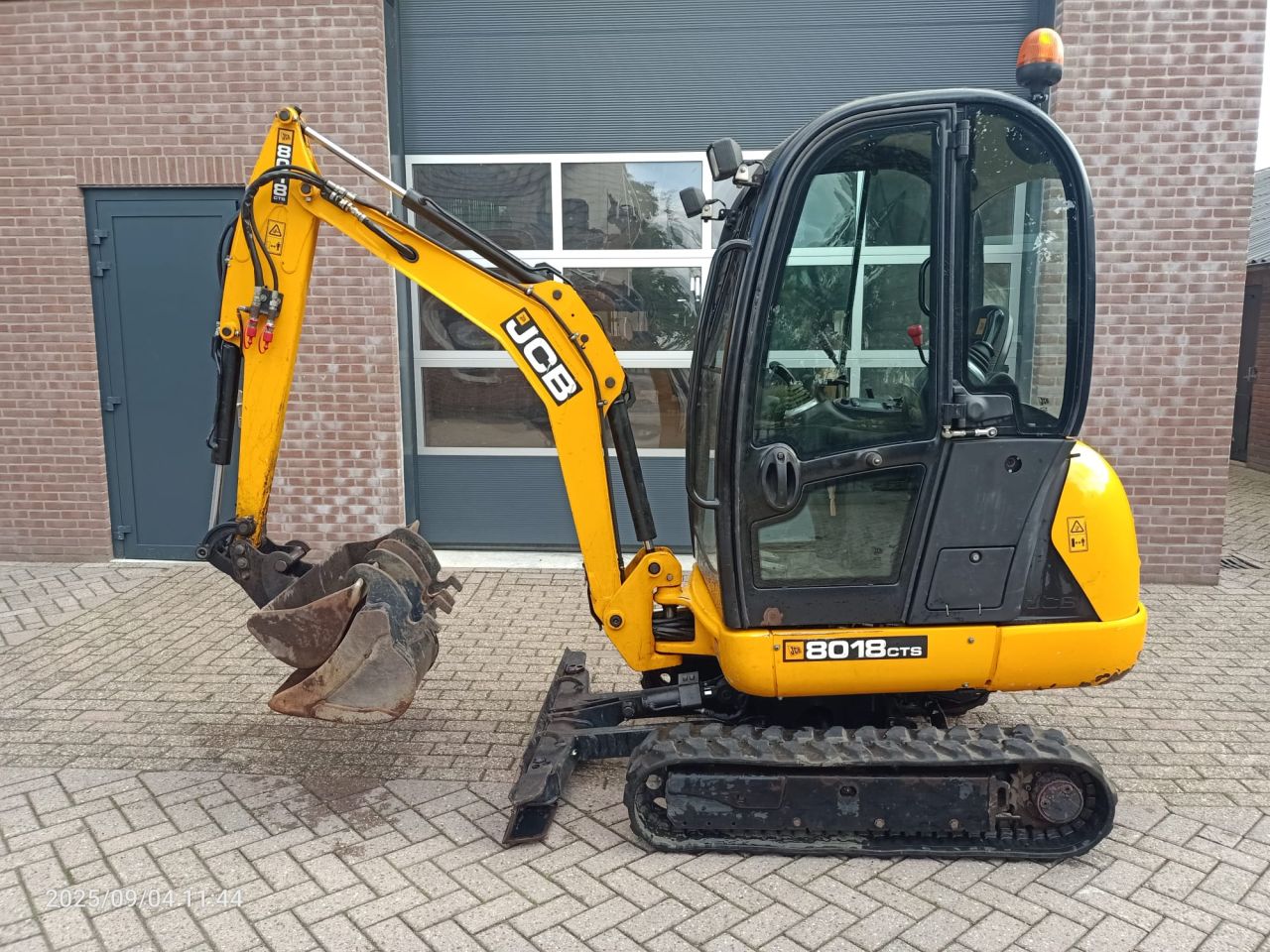 JCB 8018 CTS met sloopsorteer functie/2017 /2 ton graafmachine