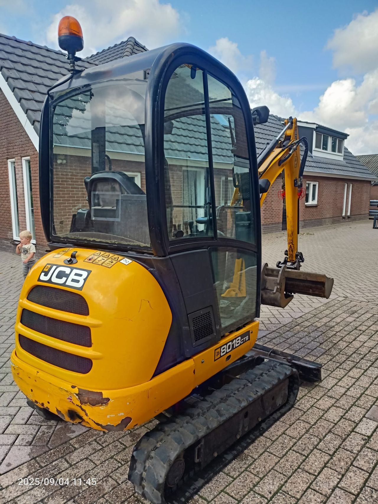 JCB 8018 CTS met sloopsorteer functie/2017 /2 ton graafmachine