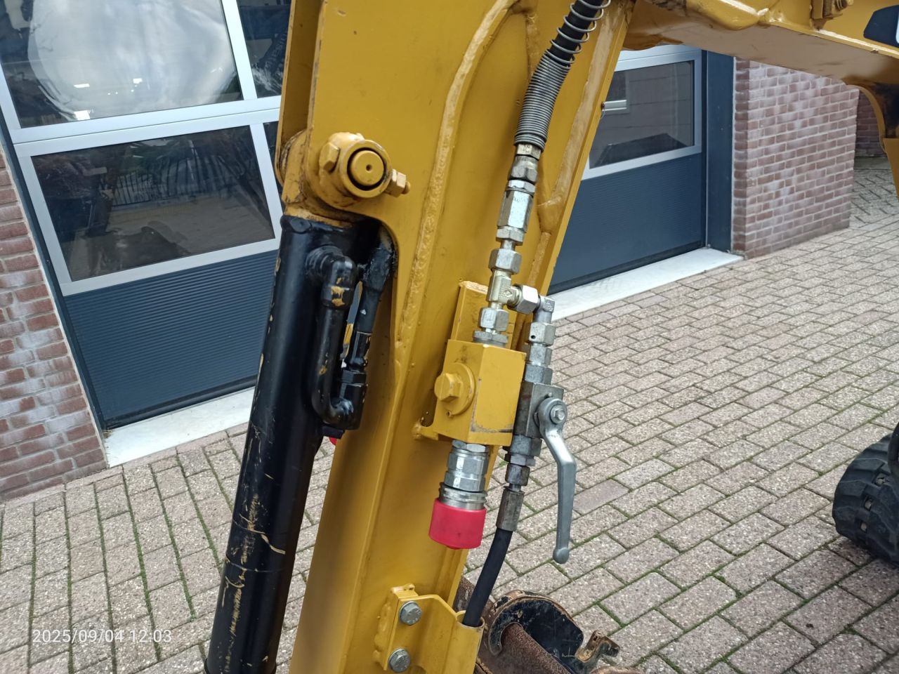 Cat 301.1 FM/ kobelco e9sr minigraver/1 ton