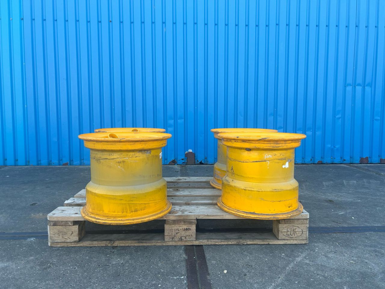 4x JCB velgen 15x13 LB