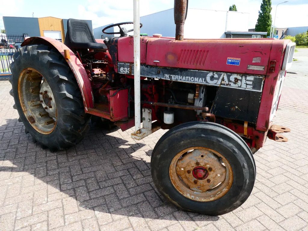 Case IH International 633 2wd / 9775 Draaiuren / Smalspoortrekker