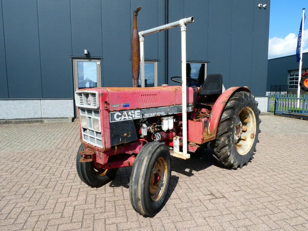 Case IH International 633 2wd / 9775 Draaiuren / Smalspoortrekker