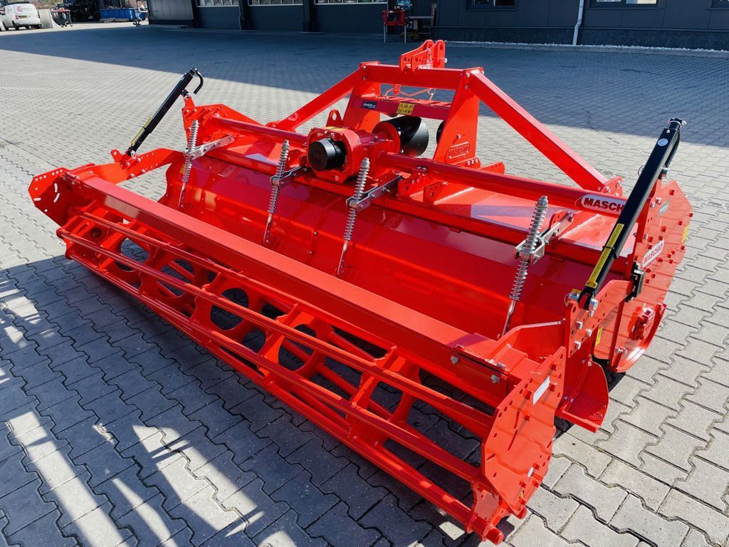 Maschio SC 300 met buizenrol meerpr. pakkerrol!