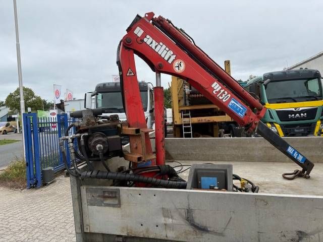 Kraanwagen Unimog U600 Diesel 2002