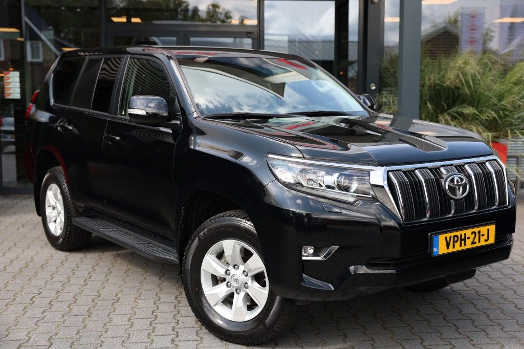 Toyota Landcruiser 150 2.8 D-4D 5DRS CHALLENGER A/T VAN