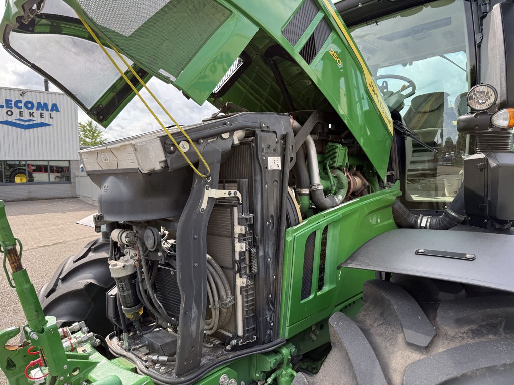 John Deere 6R250 Autpowr