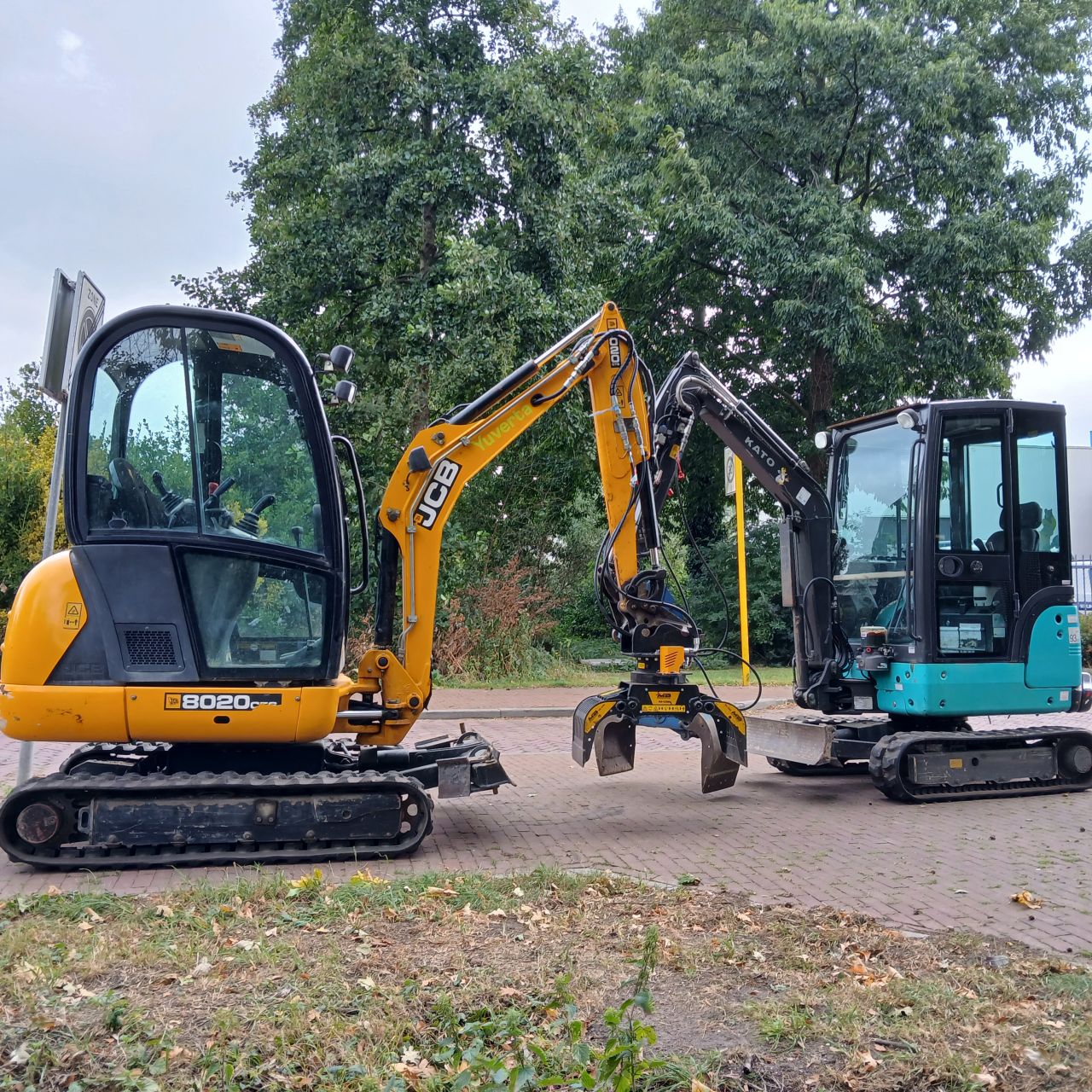 Jcb 8020 en IHI 19VXT Minigraver met of zonder Grijper.