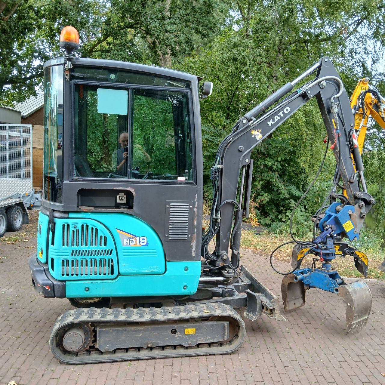 Jcb 8020 en IHI 19VXT Minigraver met of zonder Grijper.