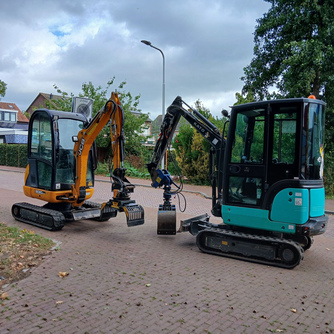 Jcb 8020 en IHI 19VXT Minigraver met of zonder Grijper.