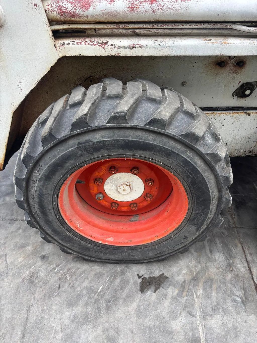 Bobcat 743