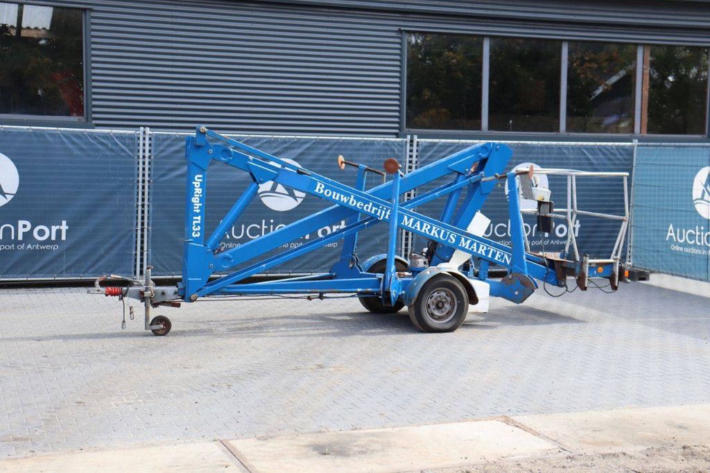Trailer-mounted aerial platform Upright TL33 Electric 12.3m 1996