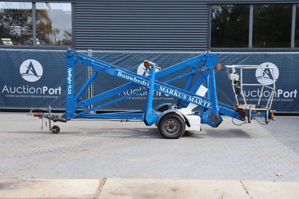 Trailer-mounted aerial platform Upright TL33 Electric 12.3m 1996