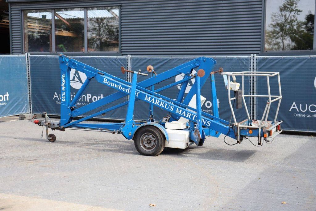 Trailer-mounted aerial platform Upright TL33 Electric 12.3m 1996