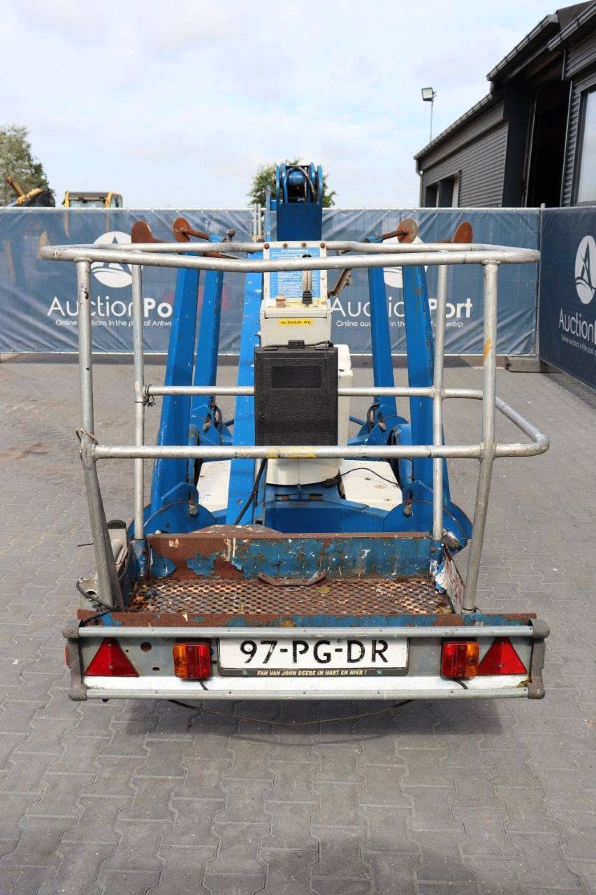 Trailer-mounted aerial platform Upright TL33 Electric 12.3m 1996