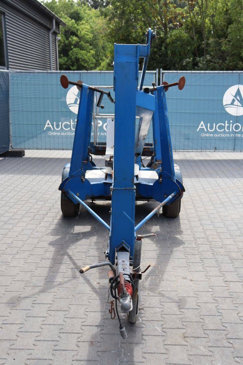 Trailer-mounted aerial platform Upright TL33 Electric 12.3m 1996