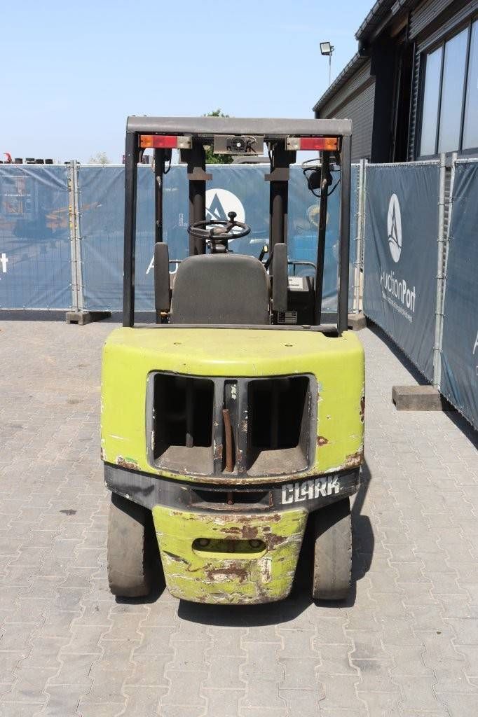 Heftruck Clark CGP25H Diesel 2100kg 4.8m