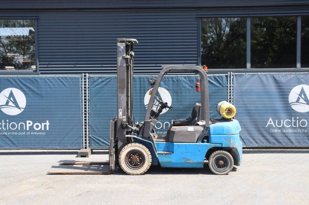 Gabelstapler Nissan CPQD25N Treibgas 2500kg 3,0m 2008