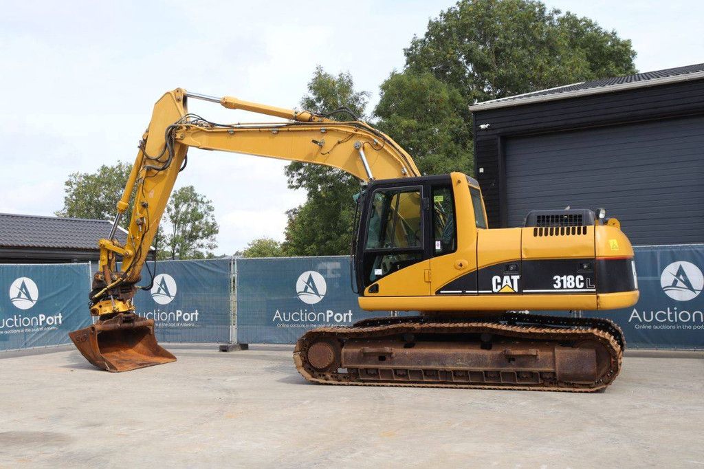Crawler excavator Caterpillar 318C Diesel 93kW 2005