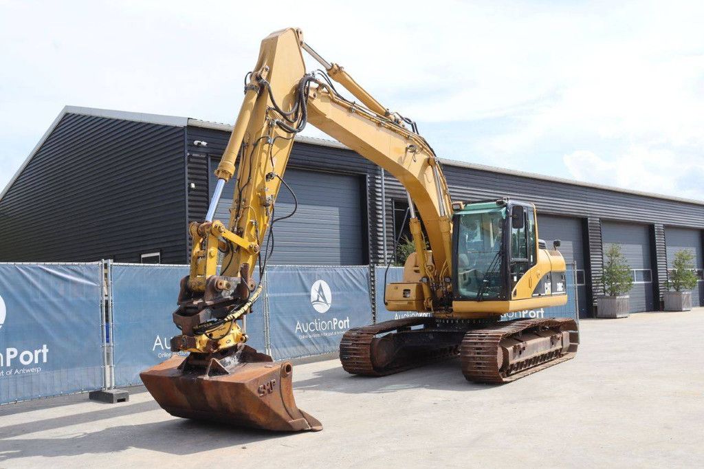 Crawler excavator Caterpillar 318C Diesel 93kW 2005