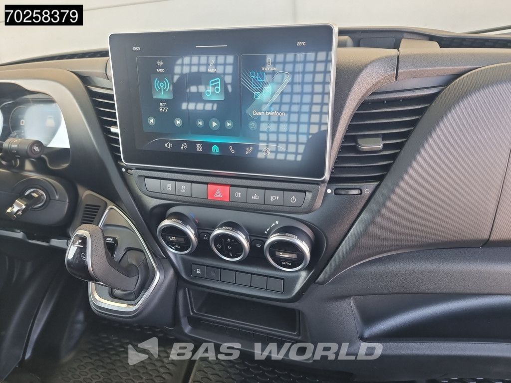 Iveco Daily 35C21 3.0L Black Edition Automaat 210PK 2025-Model Open laadbak Dubbellucht CarPlay ACC LED 3,5T Trekvermogen Euro6 Pritsche Pickup Klima
