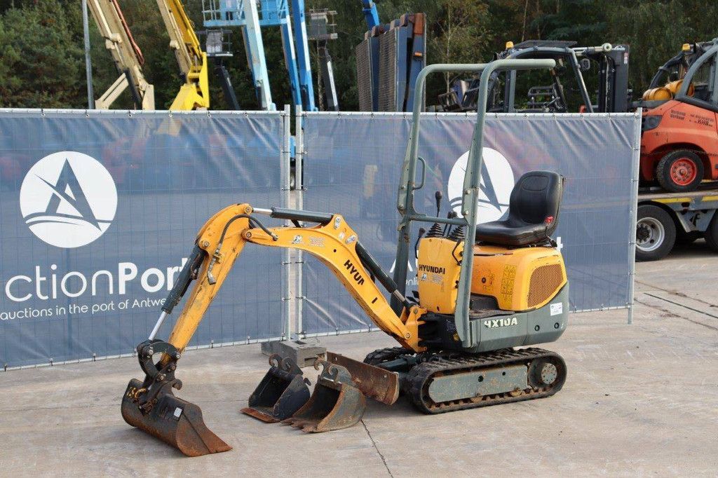 Mini excavator Hyundai HX10A Diesel 13.5hp 2019
