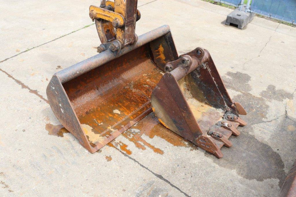 Raupenbagger Minex SB20S Diesel 24 PS