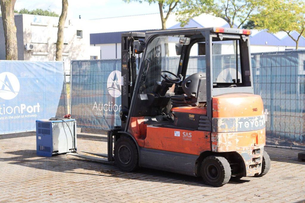 Gabelstapler Toyota 7FBMF30 Elektro 3000kg 4,7m 2008
