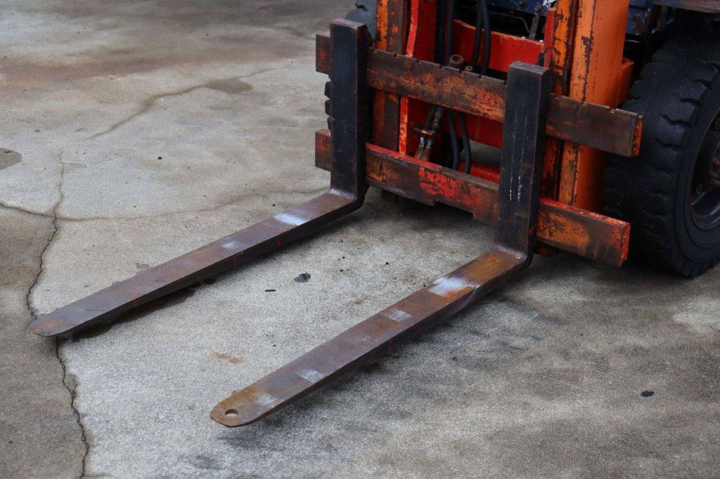 Forklift Toyota 02-5FD25 Diesel 2500kg