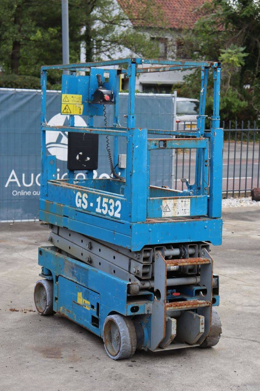 Scissor lift Genie GS-1532 Electric 6.6m 2007