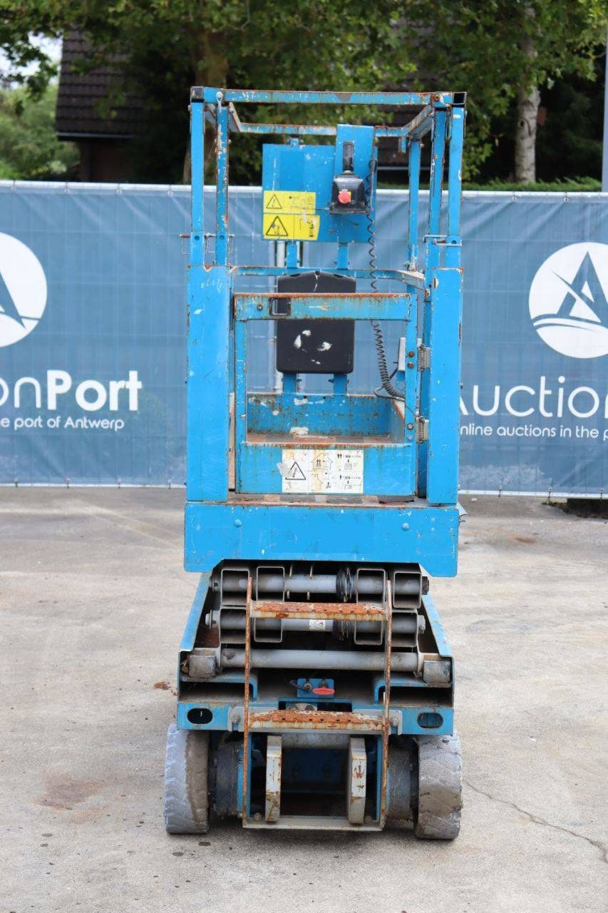 Scissor lift Genie GS-1532 Electric 6.6m 2007