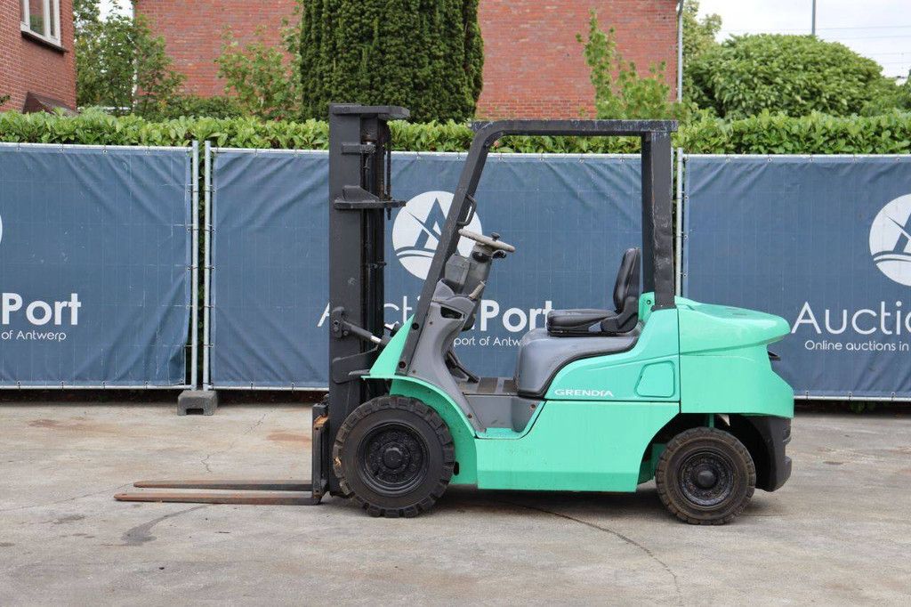 Forklift Mitsubishi FD25N Diesel 2500kg 4m 2006