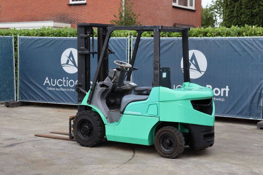Forklift Mitsubishi FD25N Diesel 2500kg 4m 2006