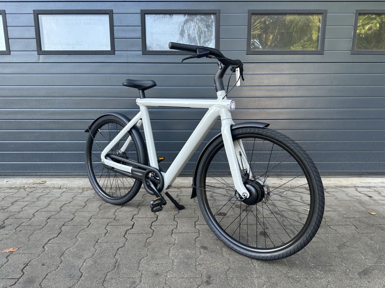 Vanmoof S5 Grey, als nieuw! 4266km. Incl btw en fact.