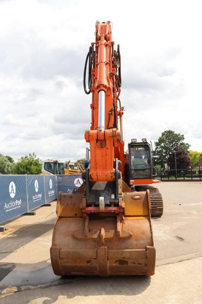 Raupenbagger Hitachi ZX490LCH-6 Diesel 2018