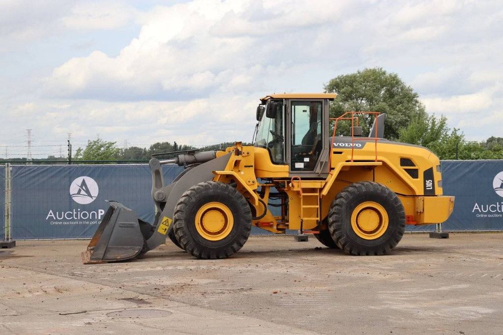 Wheel loader Volvo L105 Diesel 2014