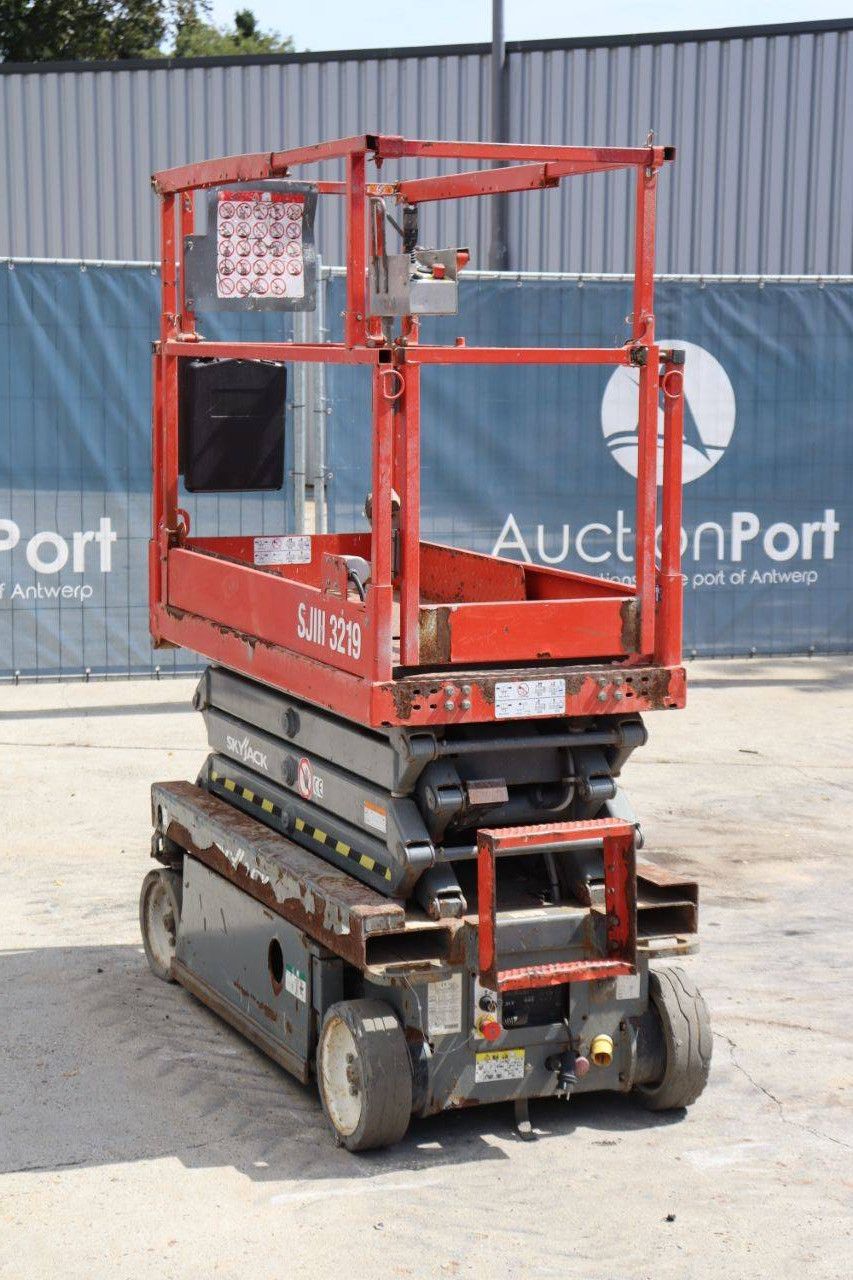 Scherenbühne Skyjack SJIII 3219 Elektro 7,62m 2016